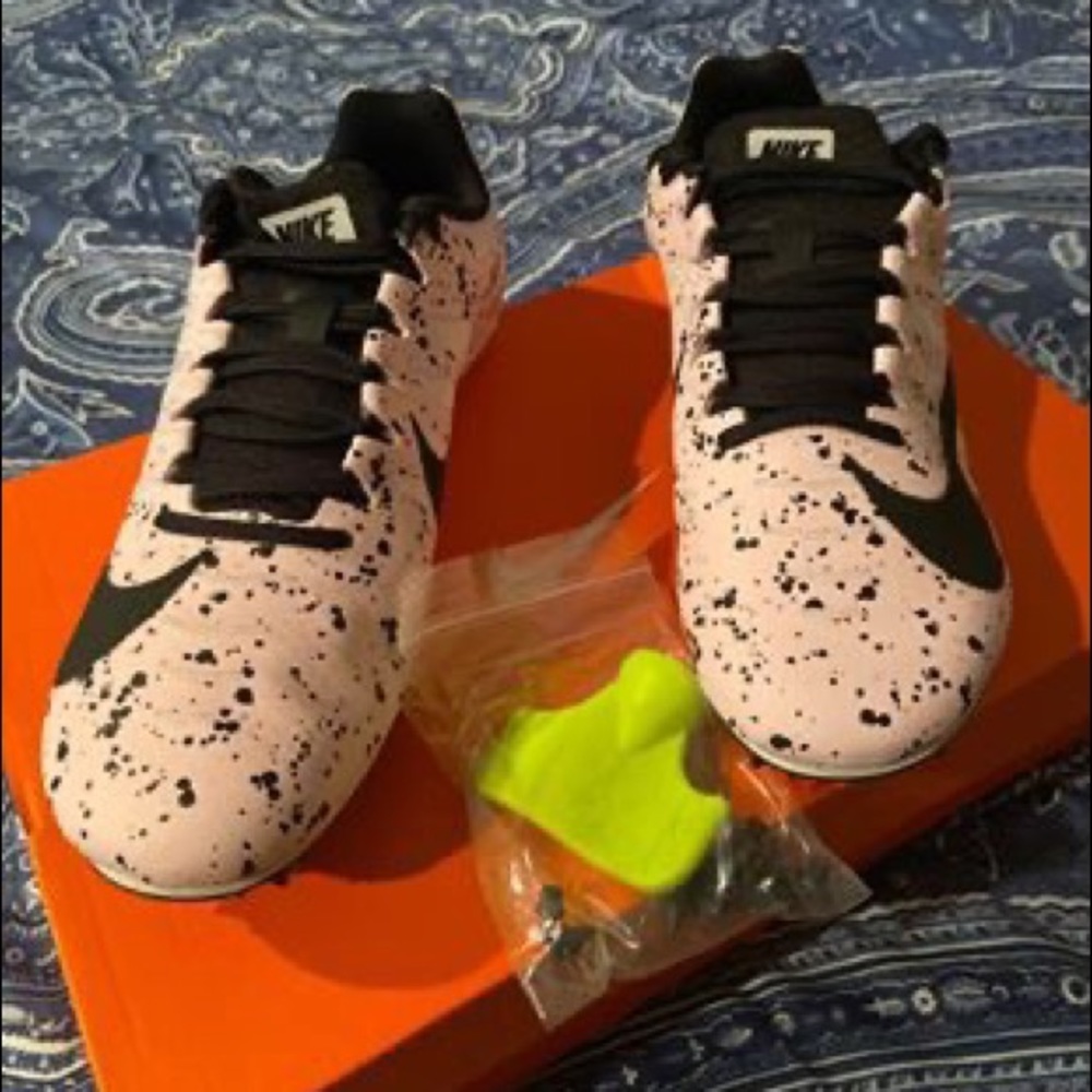 NIKE
Zoom Rival 
Track Shoe (new)